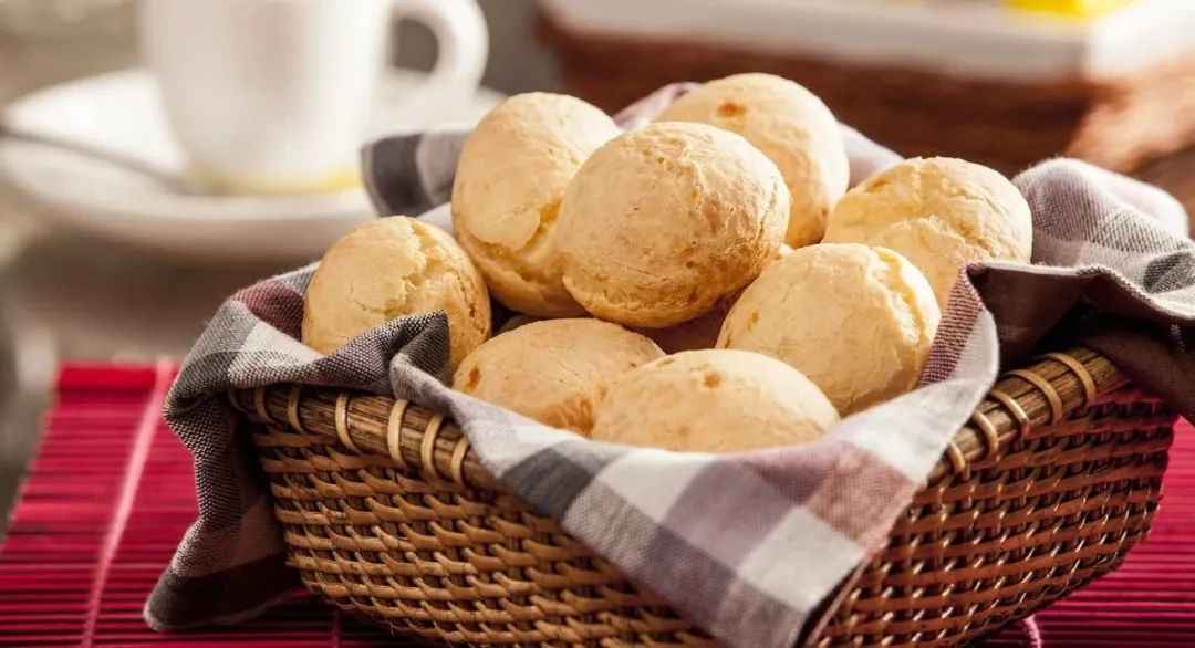 Exploring Brazil's Beloved Street Foods: From Cheesy Delights to Crispy Treats