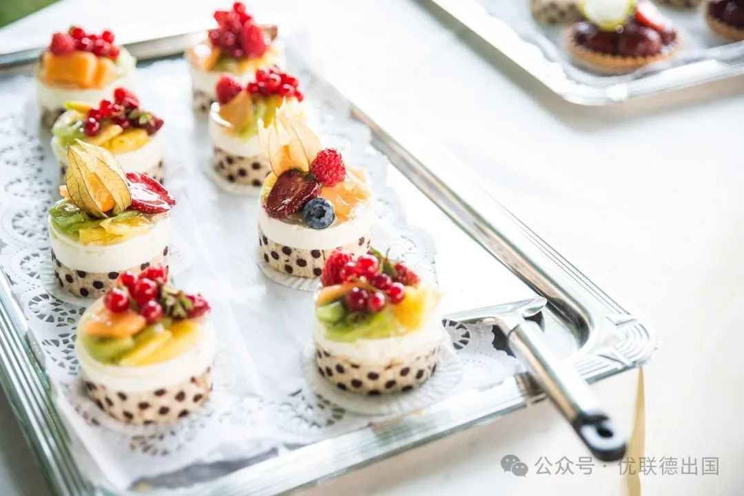 Savoring Germany: Iconic Sweet Delights Rooted in Tradition and Festivity